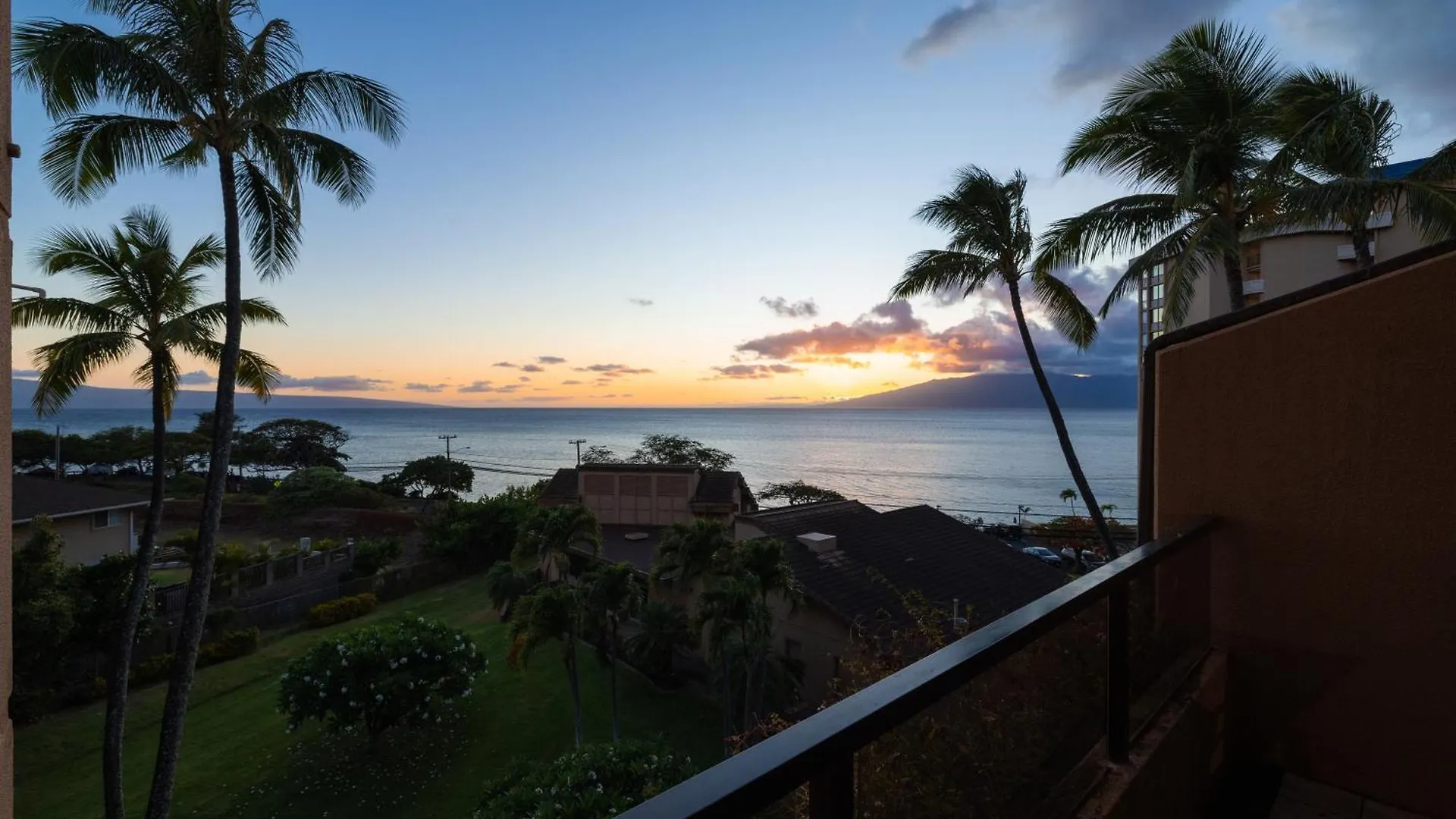 Oceanview Kahana Villa - Walk To Beach & Dining لاهينا 3*,