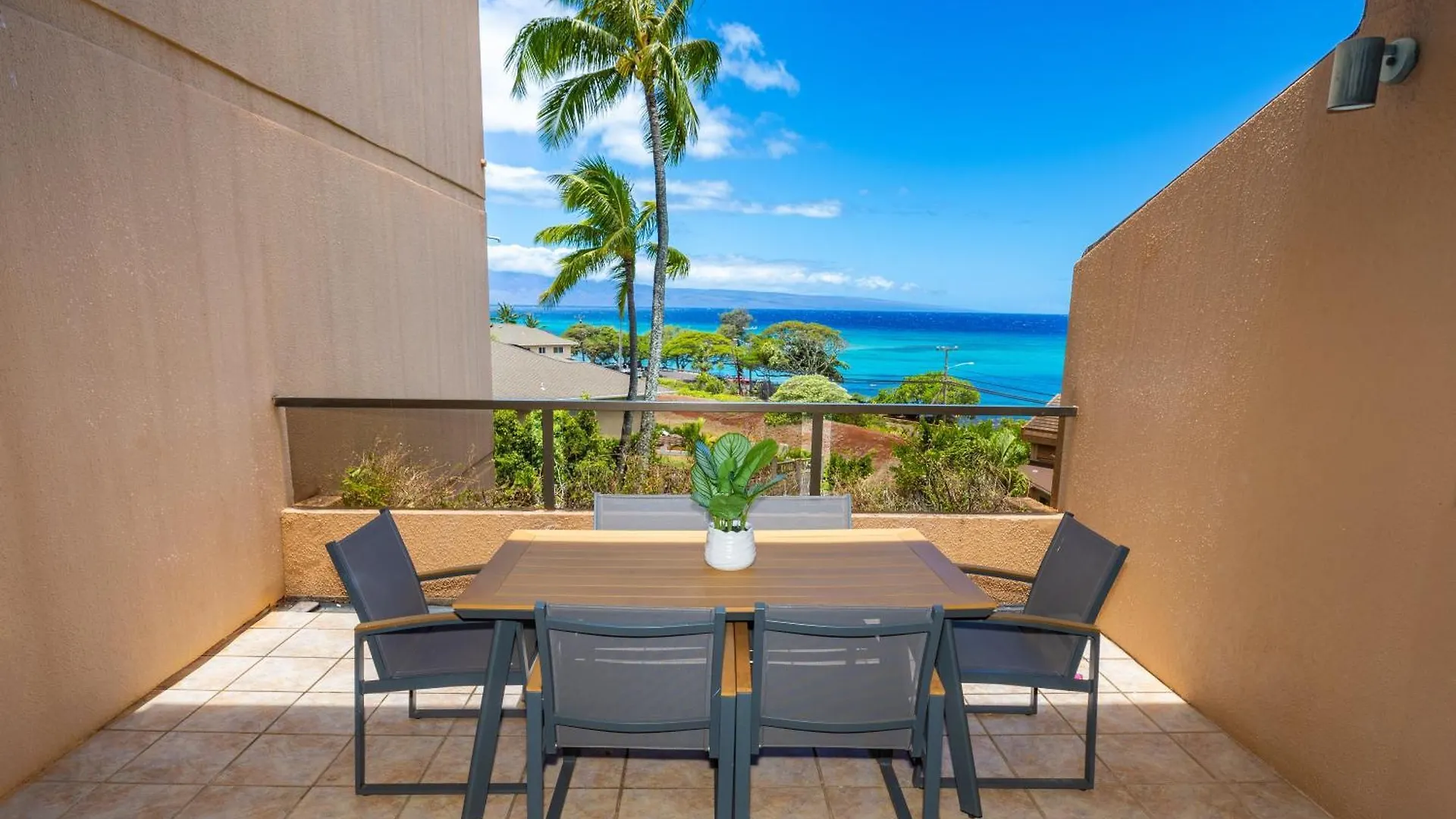 Oceanview Kahana Villa - Walk To Beach & Dining لاهينا منتجع